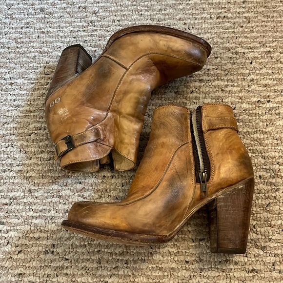 Bed Stu Shoes - Bed Stü Women’s Tan Leather Heels Size 8